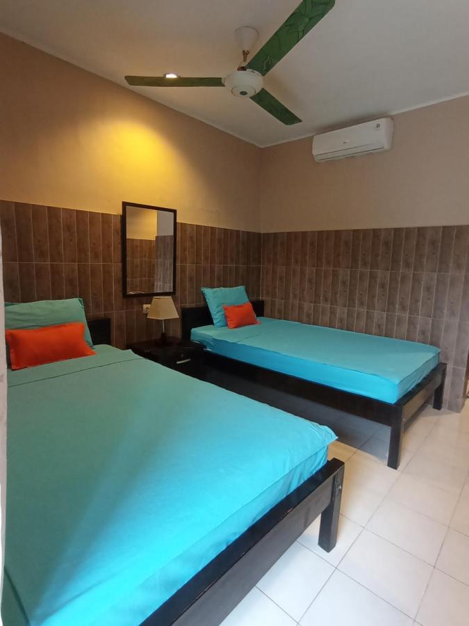 Lita Homestay Gili Trawangan Esterno foto