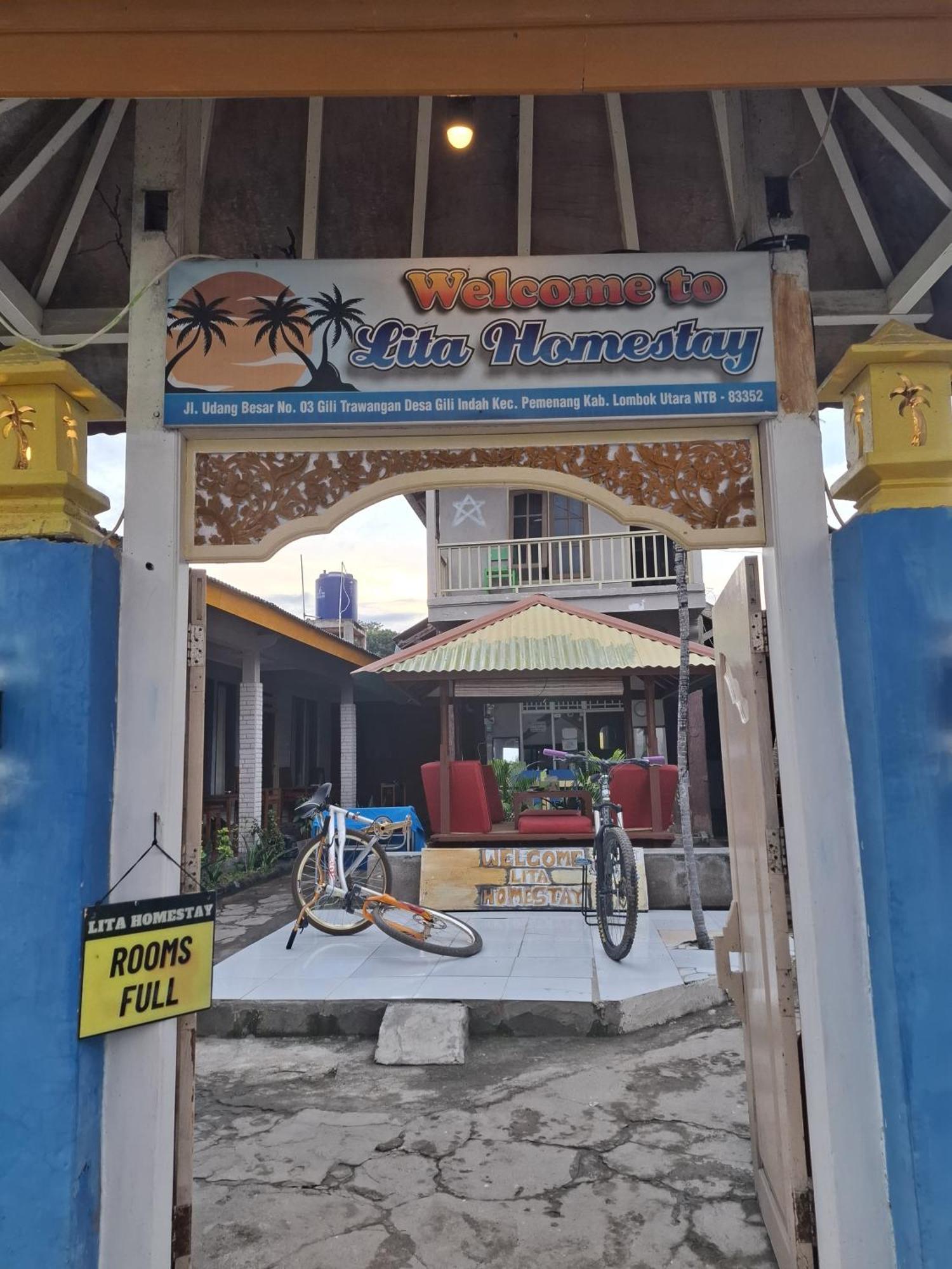 Lita Homestay Gili Trawangan Esterno foto